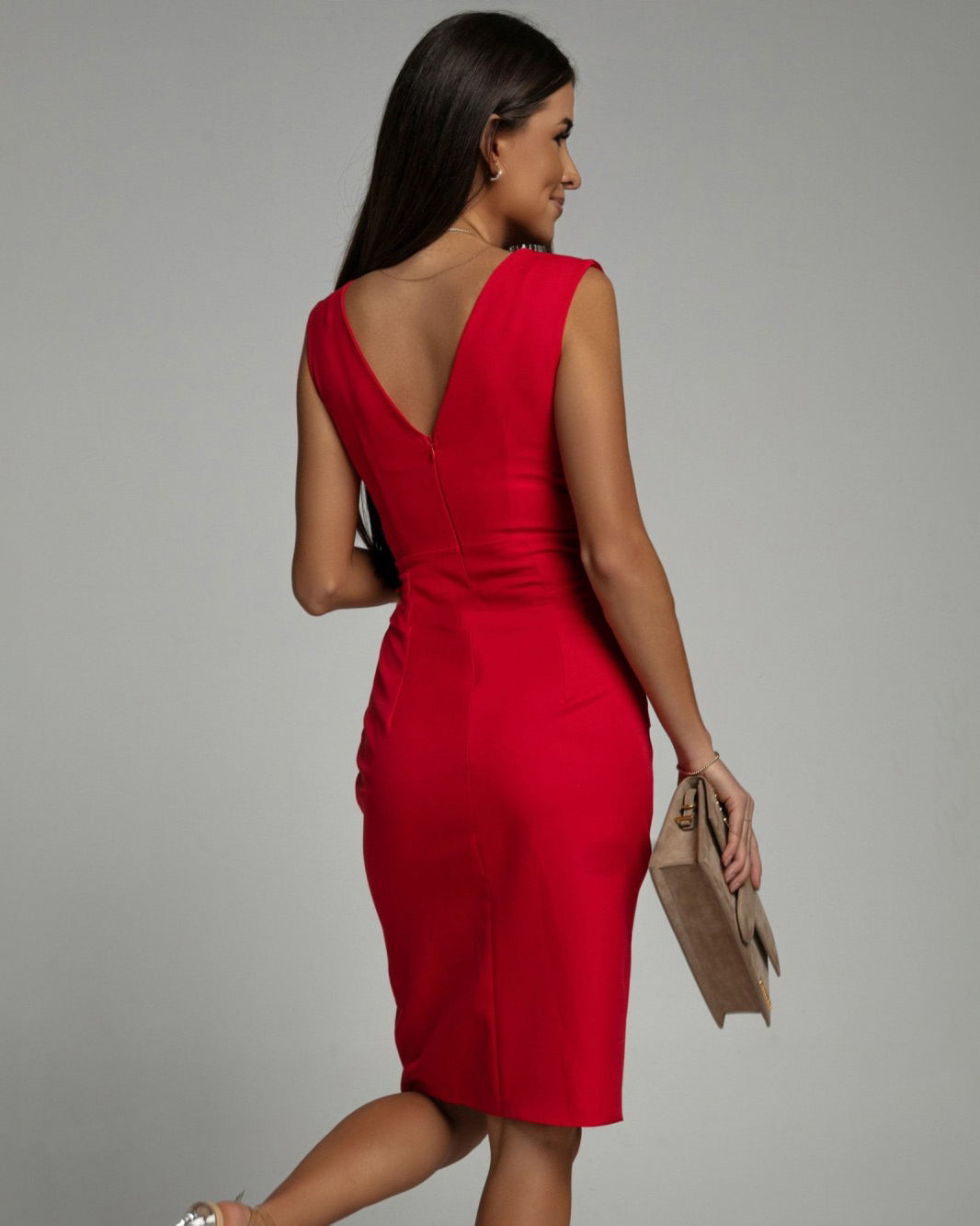 Serena | Fitted Dress with V-Neckline and Slit