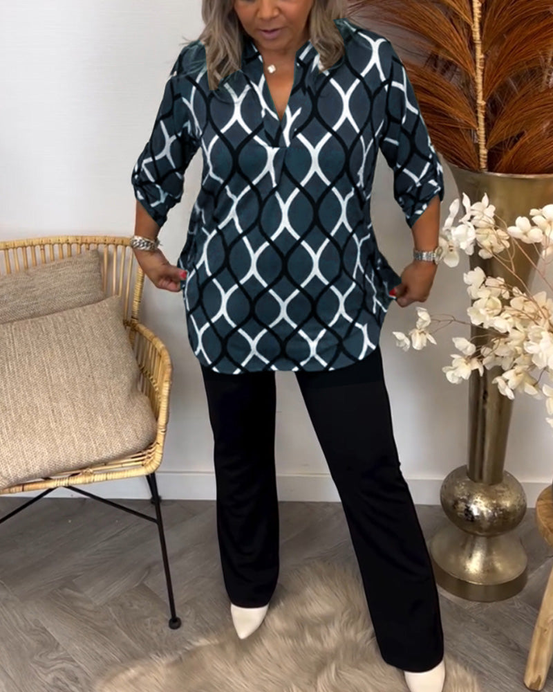Luna – Blouse with Graphic Print