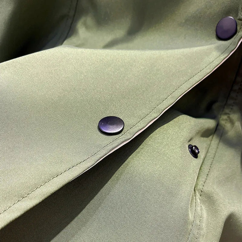 Alva – Stylish jacket with protection against weather and wind
